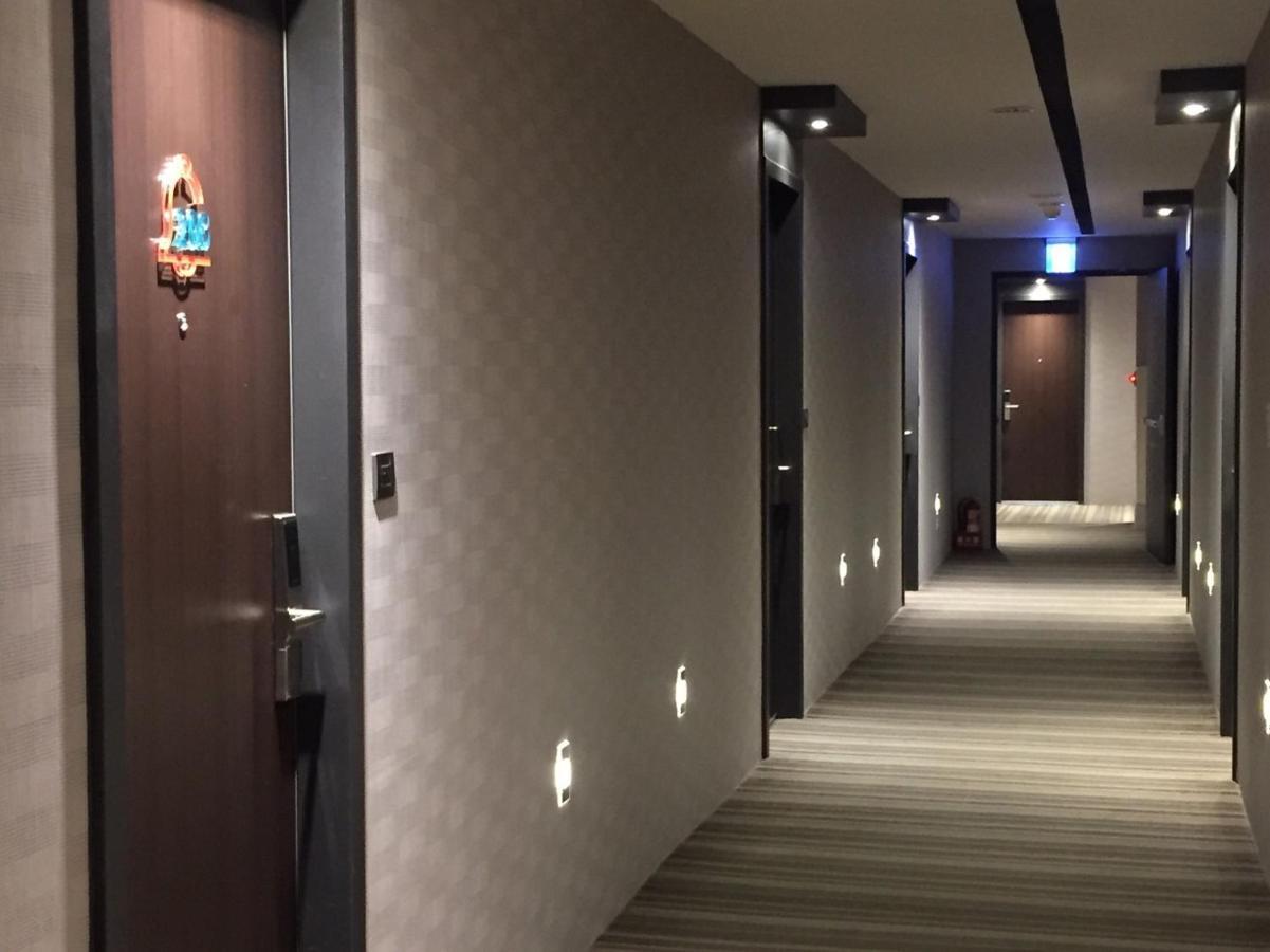 Fengjia Hotel Bell Тайджун Екстериор снимка