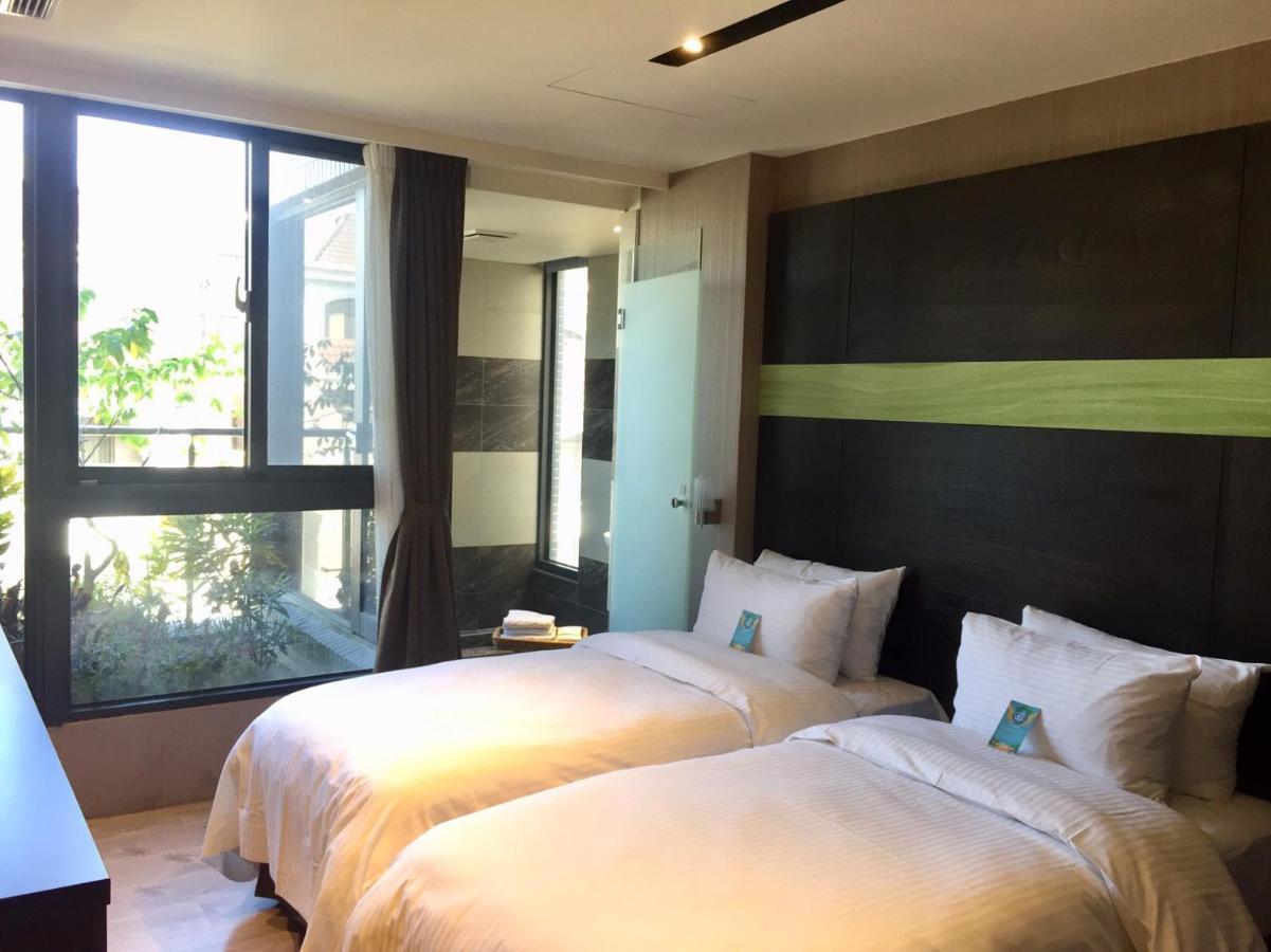 Fengjia Hotel Bell Тайджун Екстериор снимка