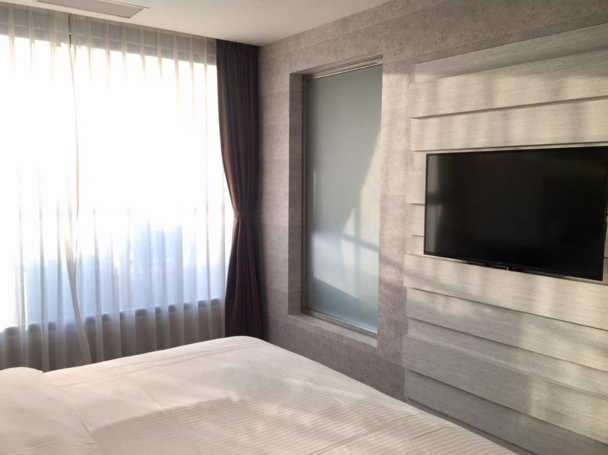 Fengjia Hotel Bell Тайджун Екстериор снимка