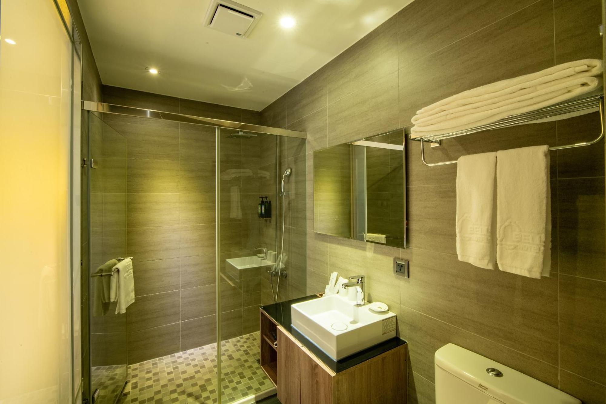 Fengjia Hotel Bell Тайджун Екстериор снимка